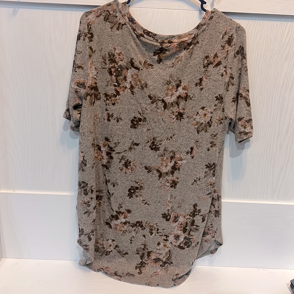 NWT Maurice’s 24/7 light brown tunic elbow sleeve top - Picture 2 of 4